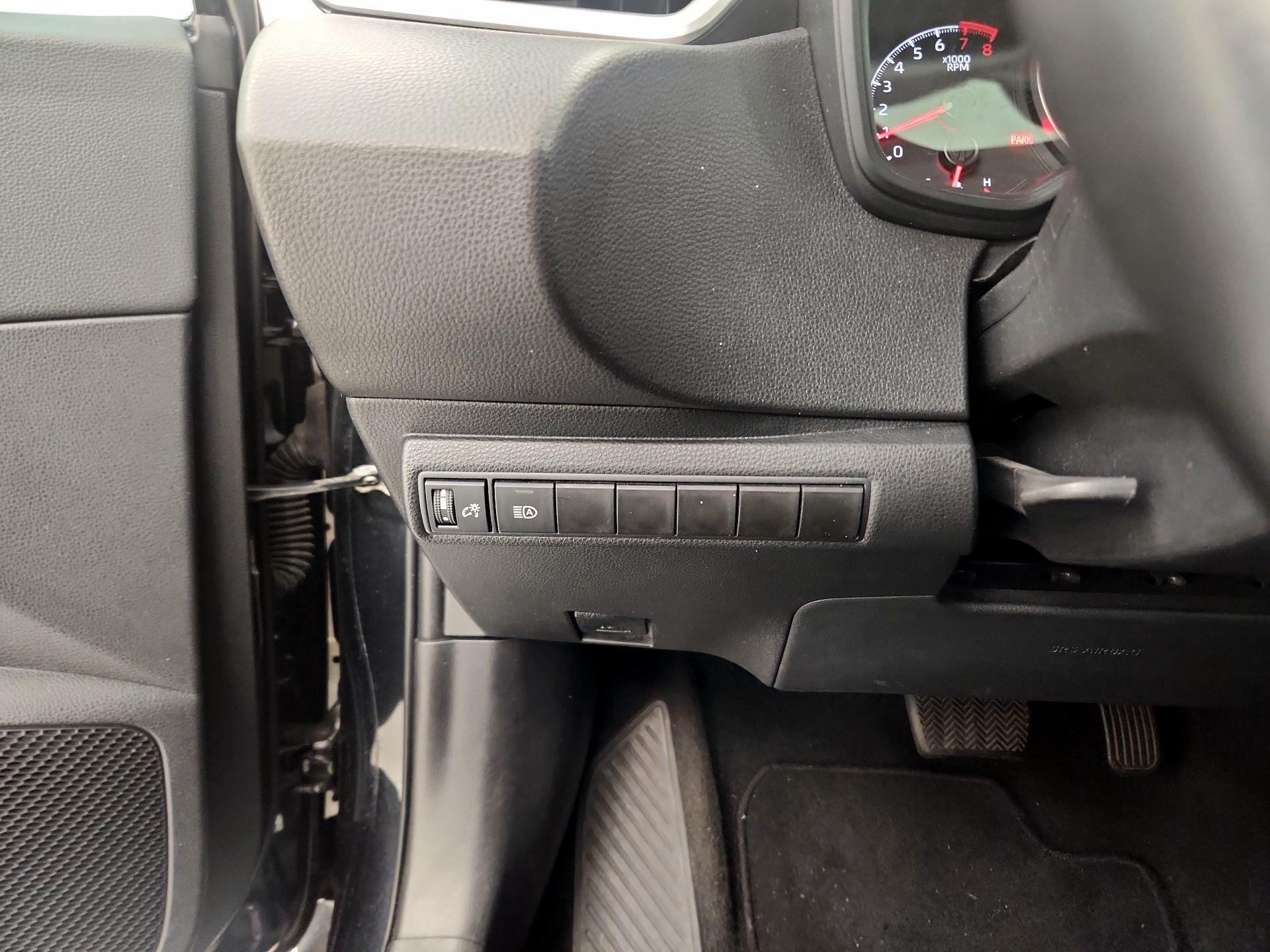 Thumbnail: 2021 Toyota Corolla - 13