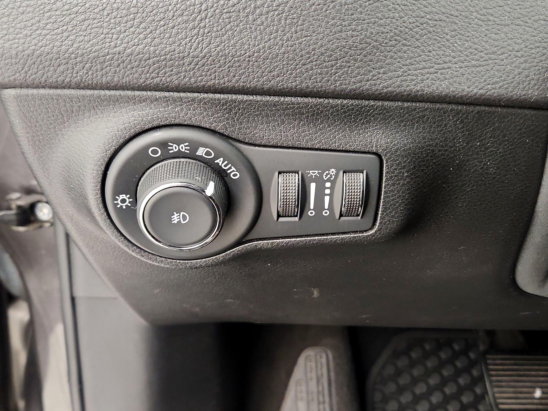 Thumbnail: 2019 Jeep Compass - 13