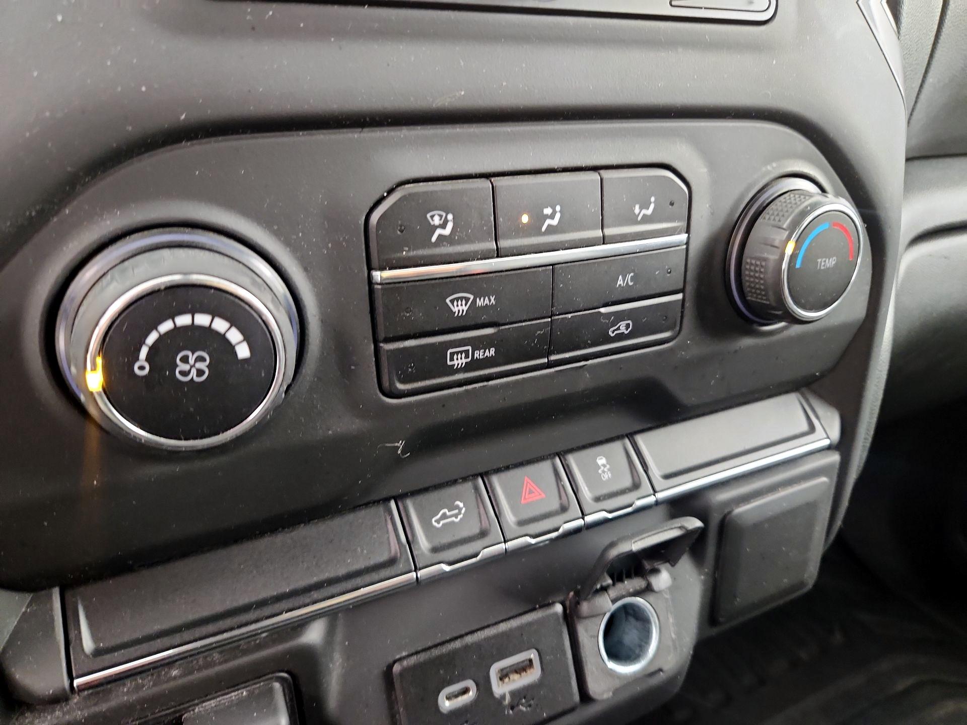 Thumbnail: 2021 Chevrolet Silverado 2500 - 16