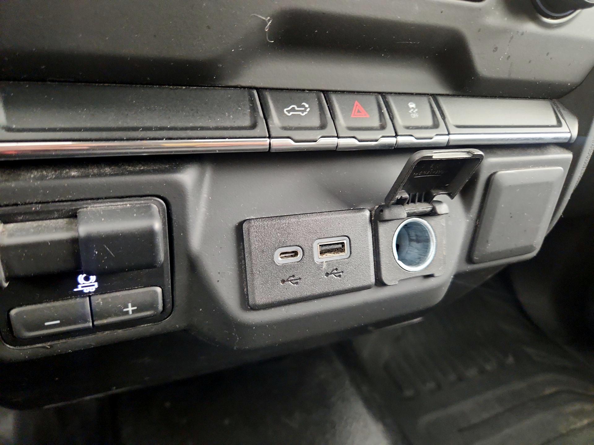 Thumbnail: 2021 Chevrolet Silverado 2500 - 18