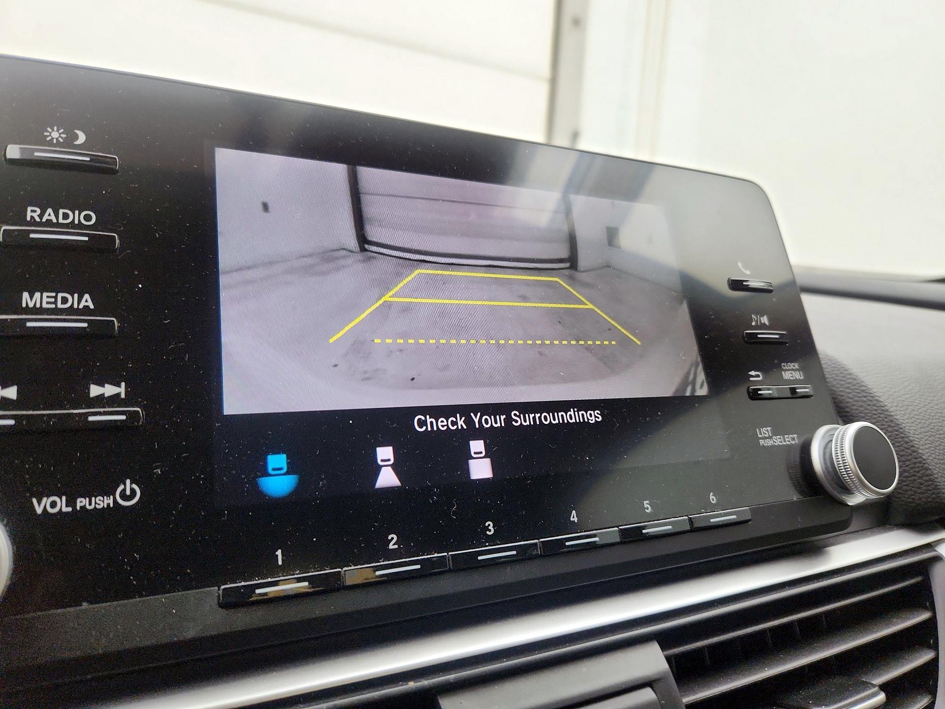 Thumbnail: 2018 Honda Accord - 14