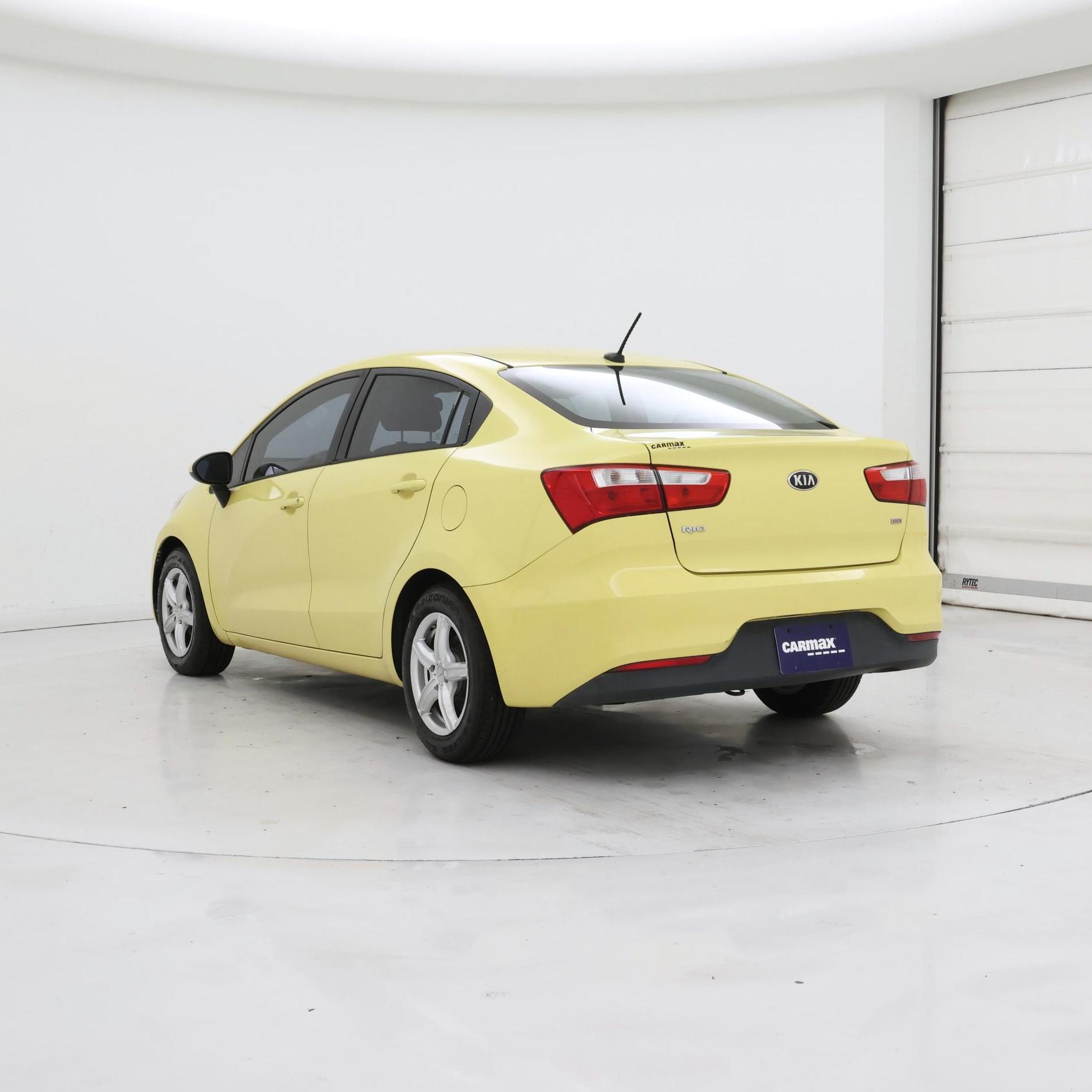 Thumbnail: 2016 Kia Rio - 2