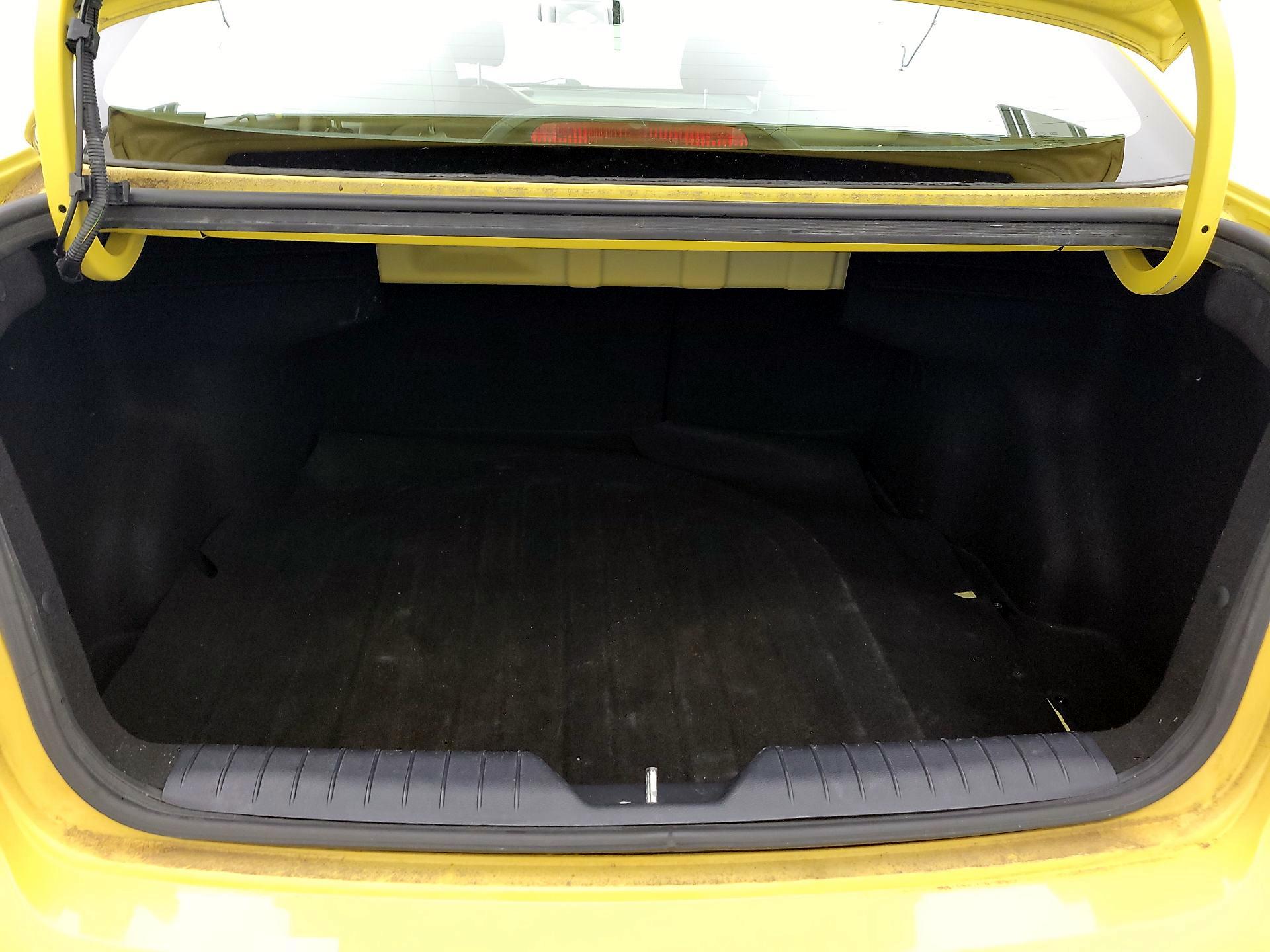 Thumbnail: 2016 Kia Rio - 19