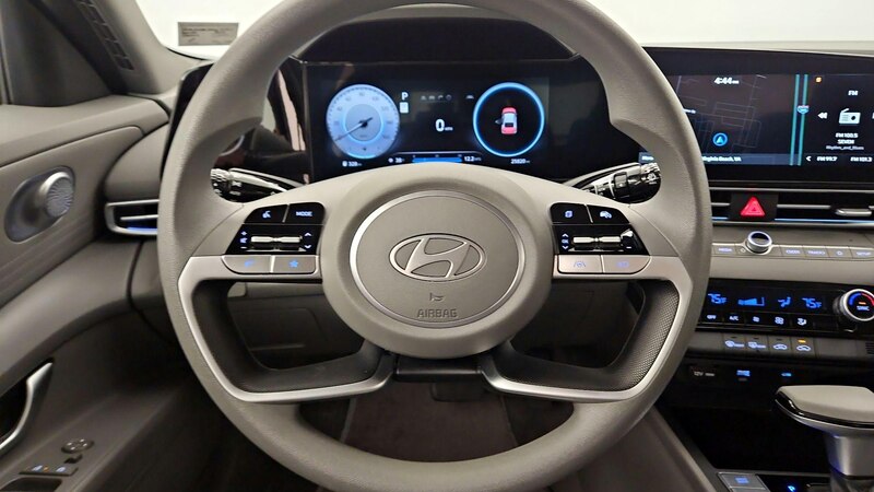 2024 Hyundai Elantra SEL 10