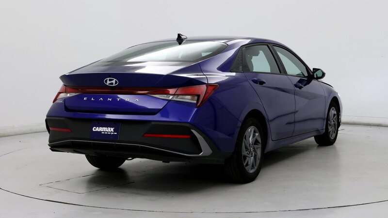 2024 Hyundai Elantra SEL 8