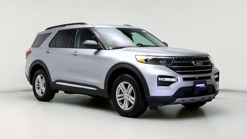 2023 Ford Explorer XLT Hero Image