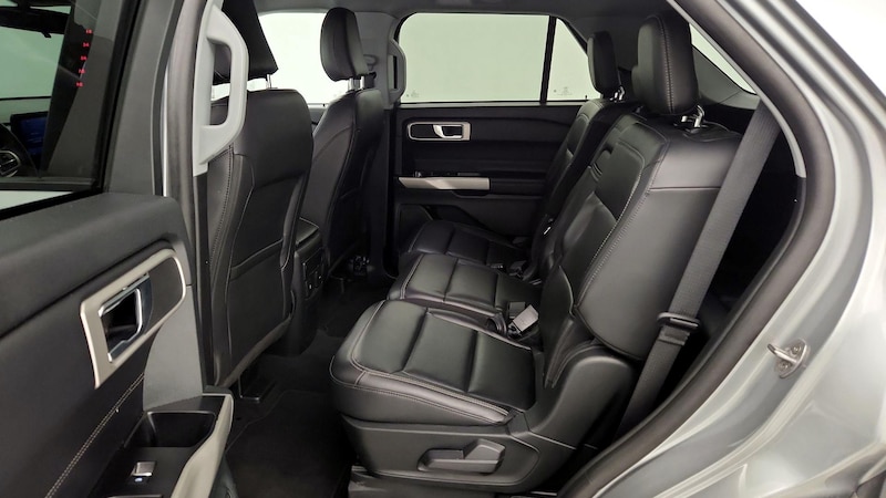 2023 Ford Explorer XLT 19