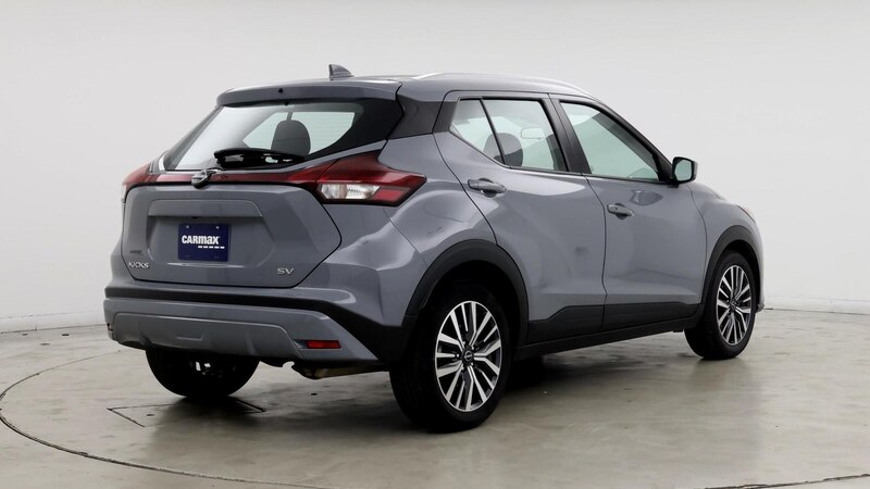 2023 Nissan Kicks SV 8