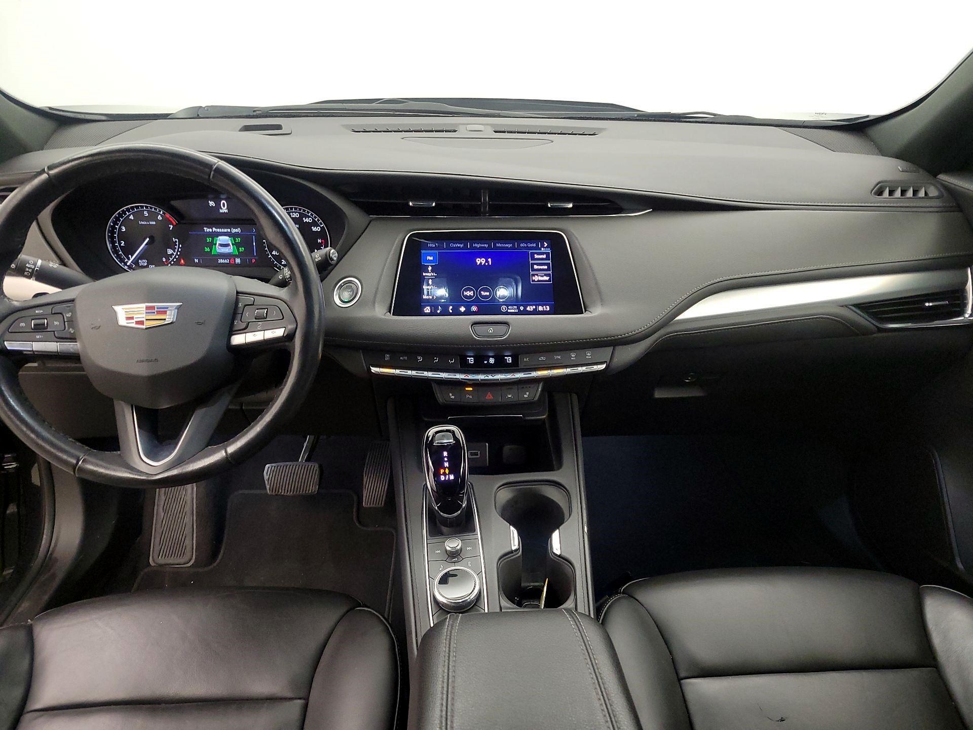 Thumbnail: 2023 Cadillac XT4 - 9