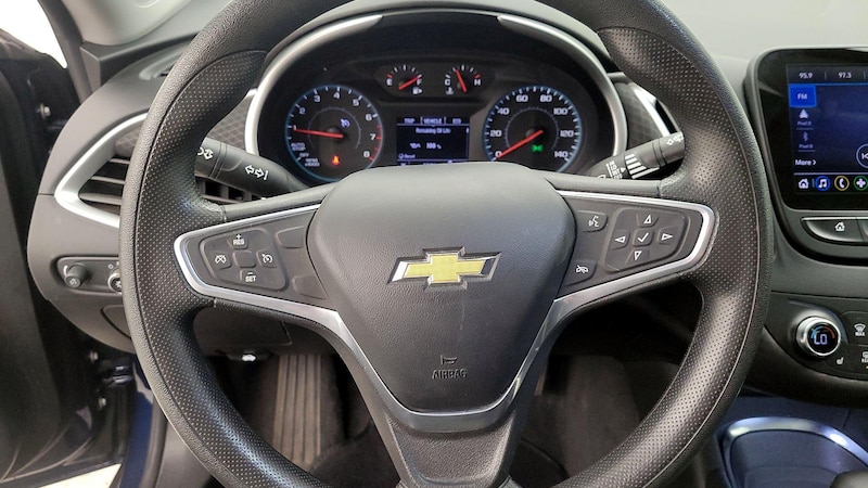 2022 Chevrolet Malibu LT 10