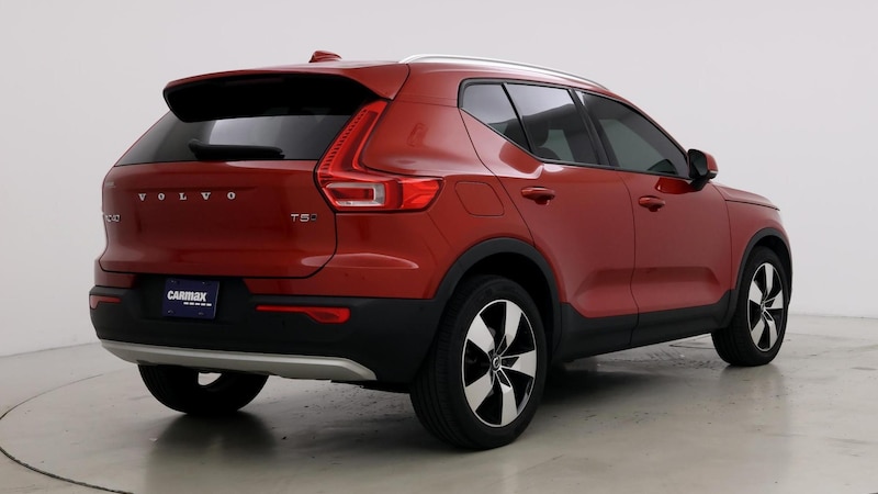 2019 Volvo XC40 T5 Momentum 8