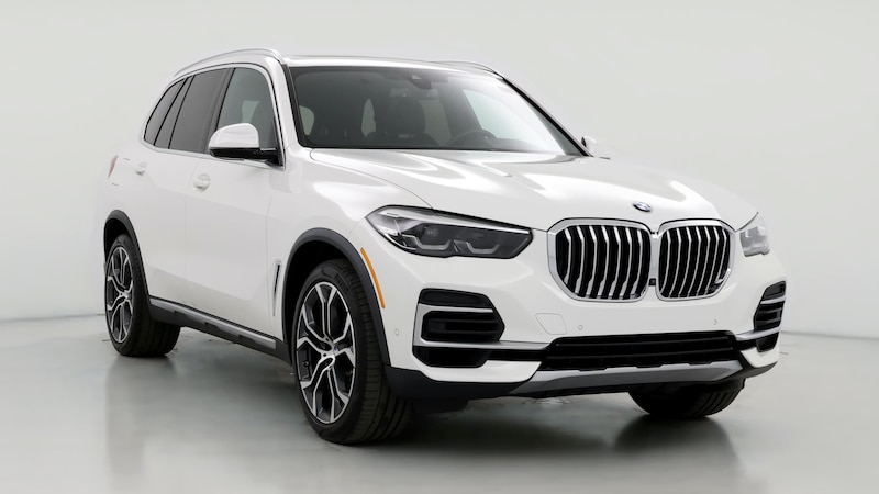 2022 BMW X5 sDrive40i Hero Image