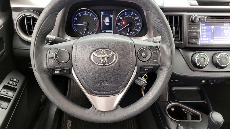 2018 Toyota RAV4 LE 10