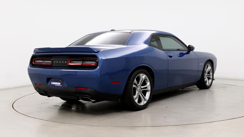 2021 Dodge Challenger R/T 8