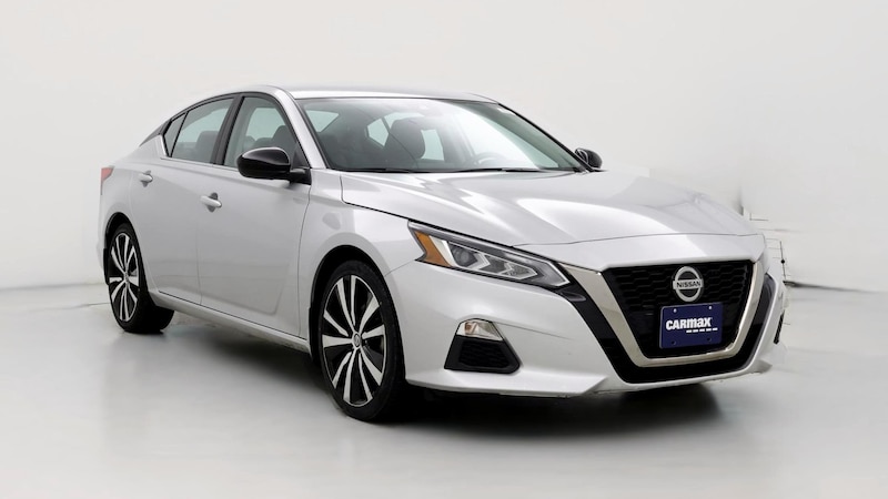 2022 Nissan Altima SR Hero Image