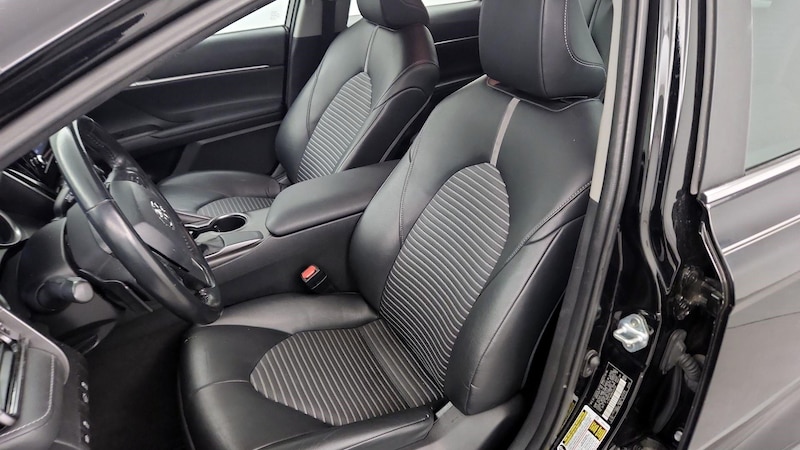 2021 Toyota Camry SE 11