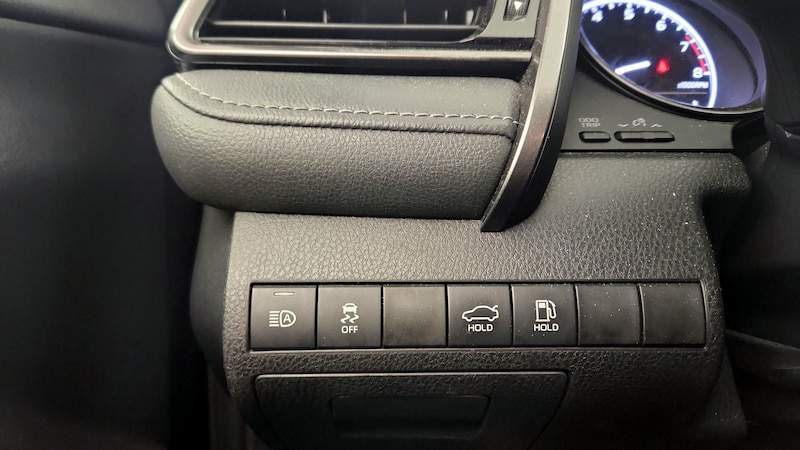 2021 Toyota Camry SE 13
