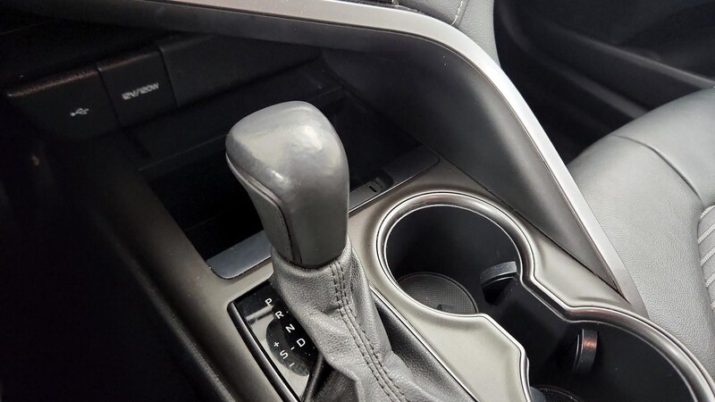 2021 Toyota Camry SE 17