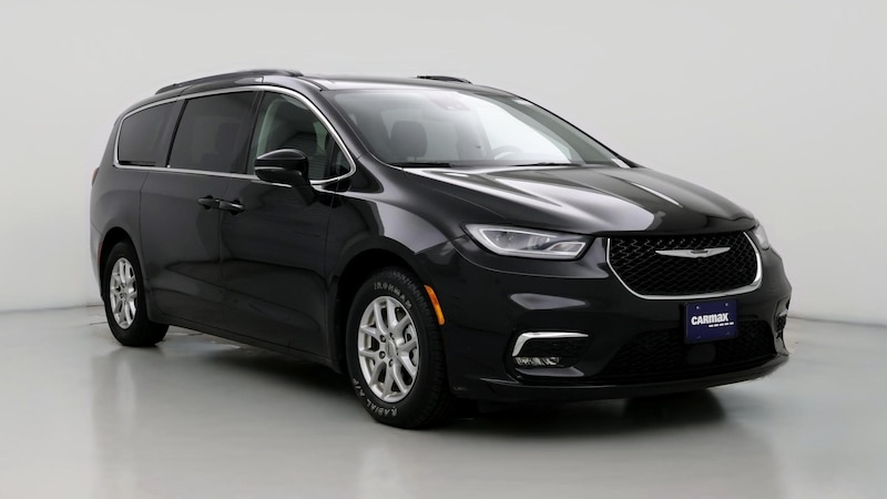 2022 Chrysler Pacifica Touring L Hero Image