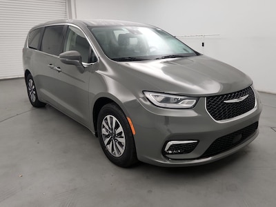 2022 Chrysler Pacifica Hybrid Touring L -
                Birmingham, AL