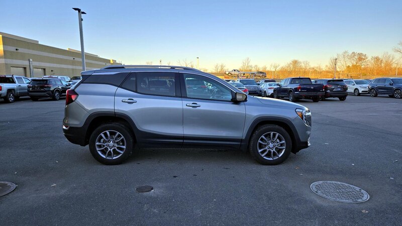 2023 GMC Terrain SLT 4