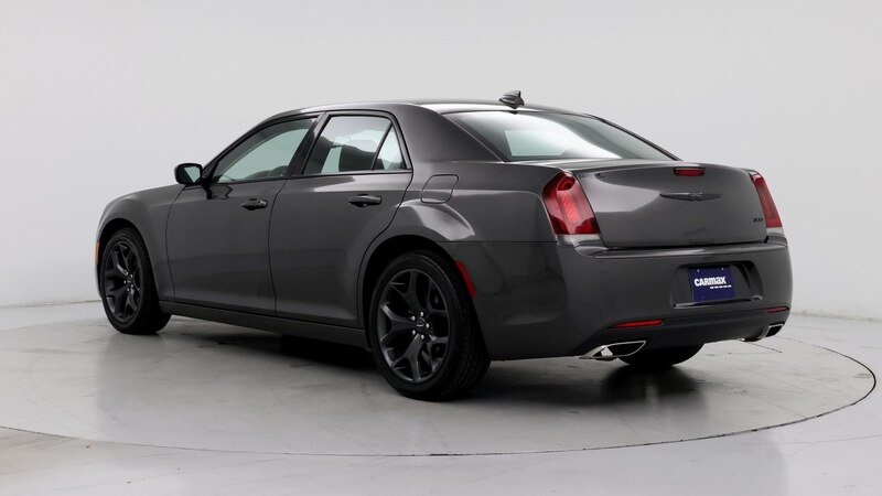 2022 Chrysler 300 Touring 2