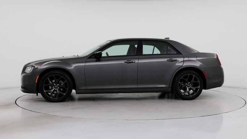 2022 Chrysler 300 Touring 3