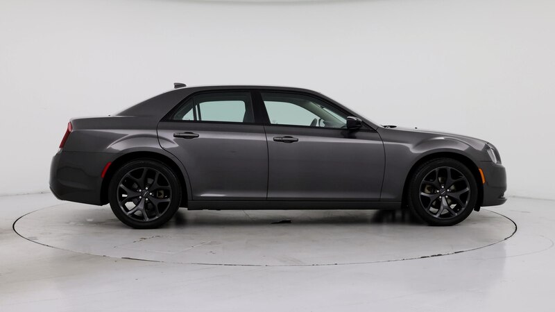 2022 Chrysler 300 Touring 7