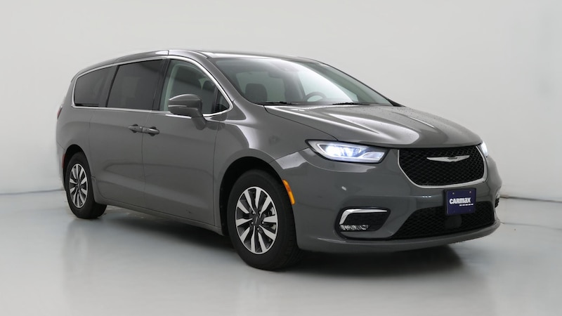 2022 Chrysler Pacifica Hybrid Touring L Hero Image