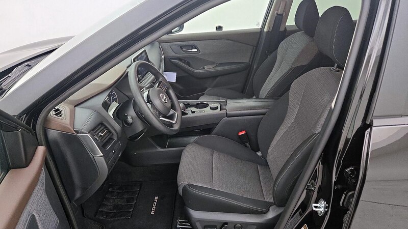 2023 Nissan Rogue SV 11