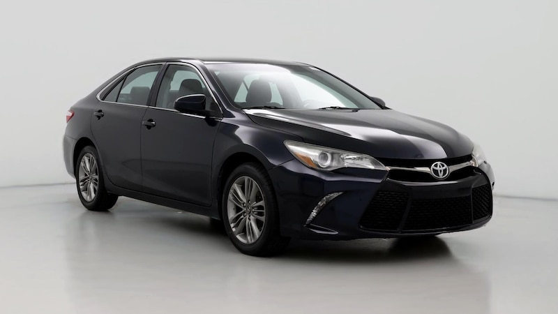 2017 Toyota Camry SE Hero Image