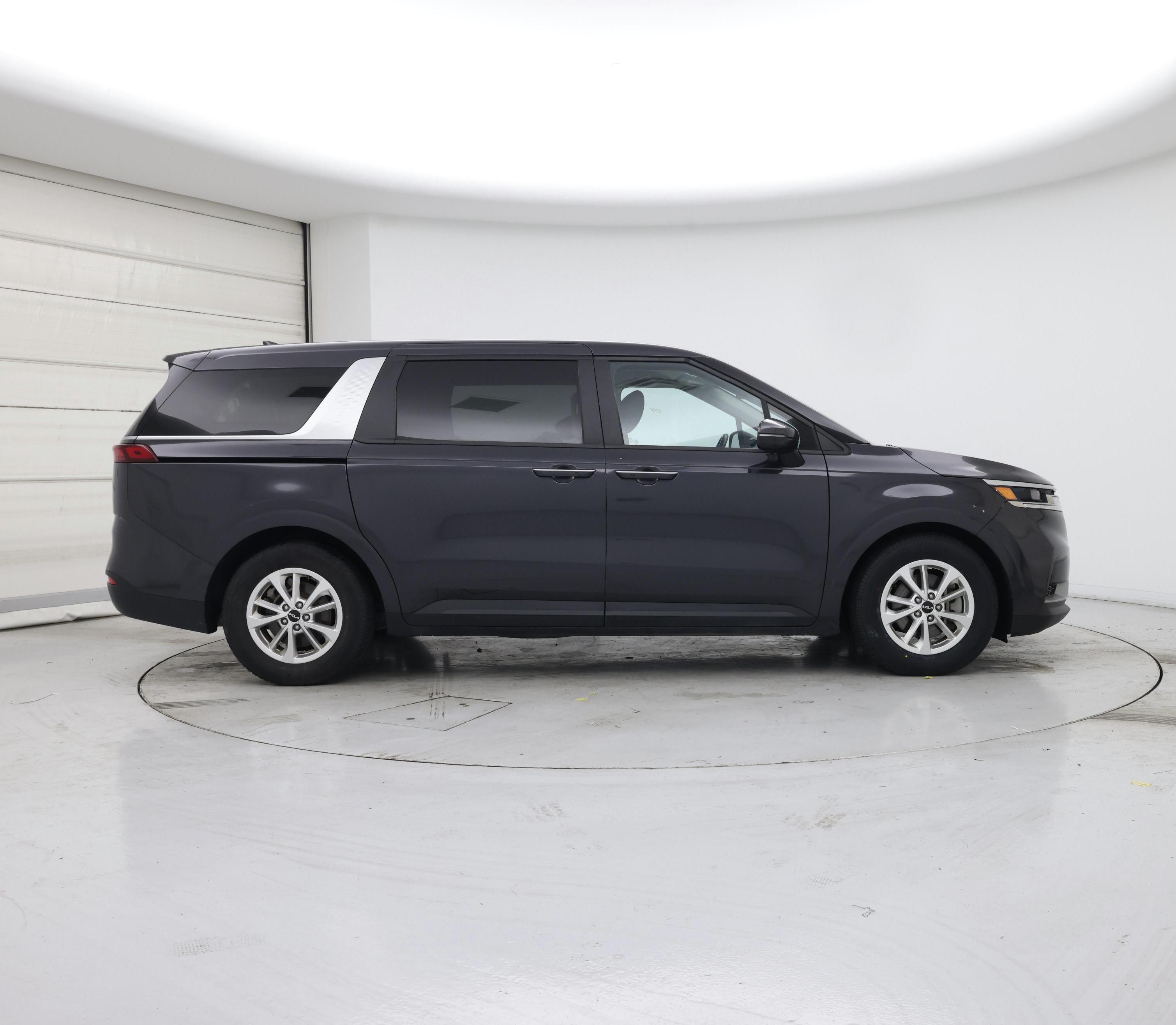 Thumbnail: 2023 Kia Carnival - 7