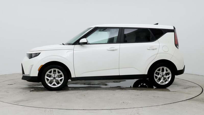 2023 Kia Soul LX 3