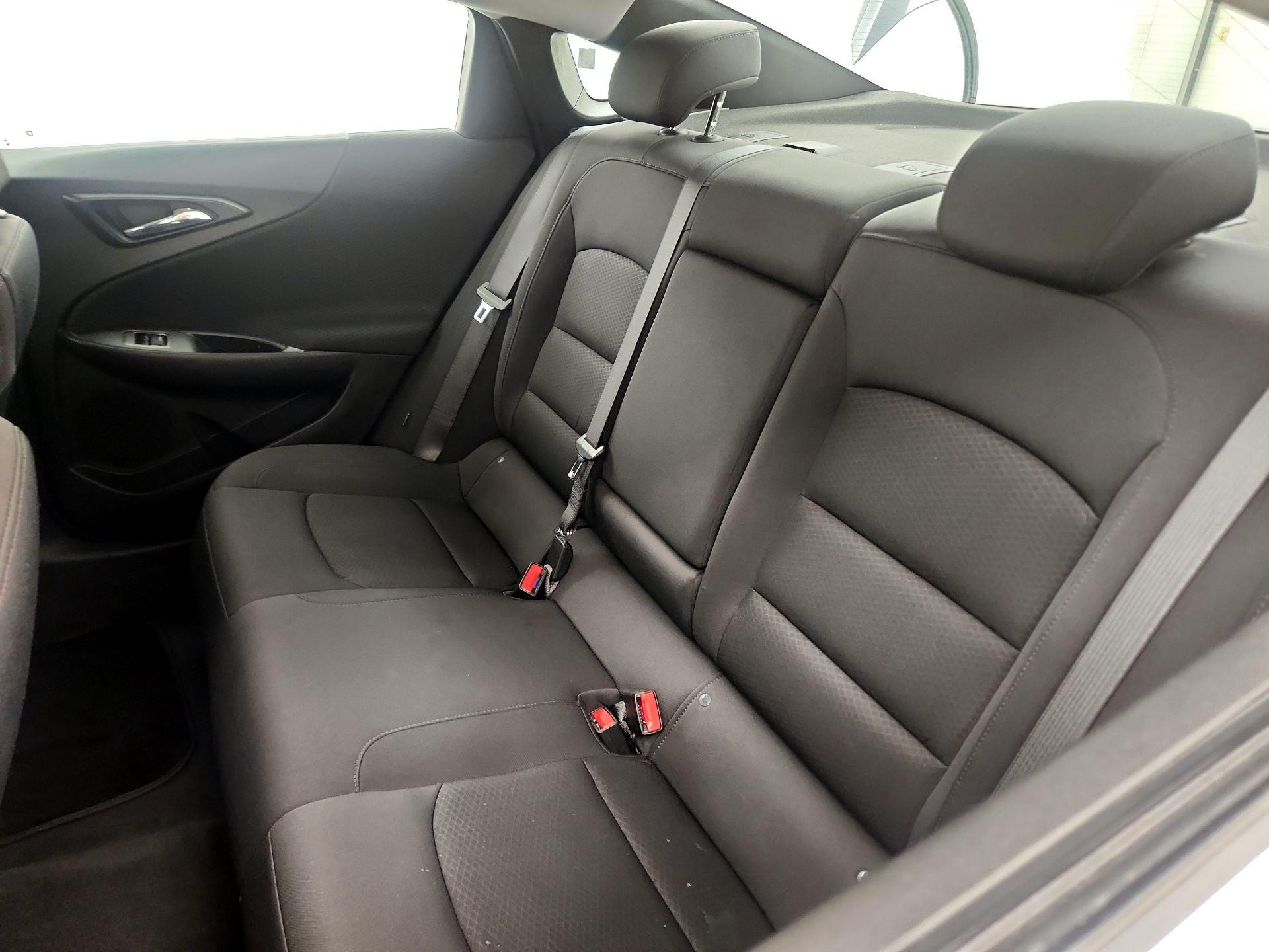 Thumbnail: 2022 Chevrolet Malibu - 19