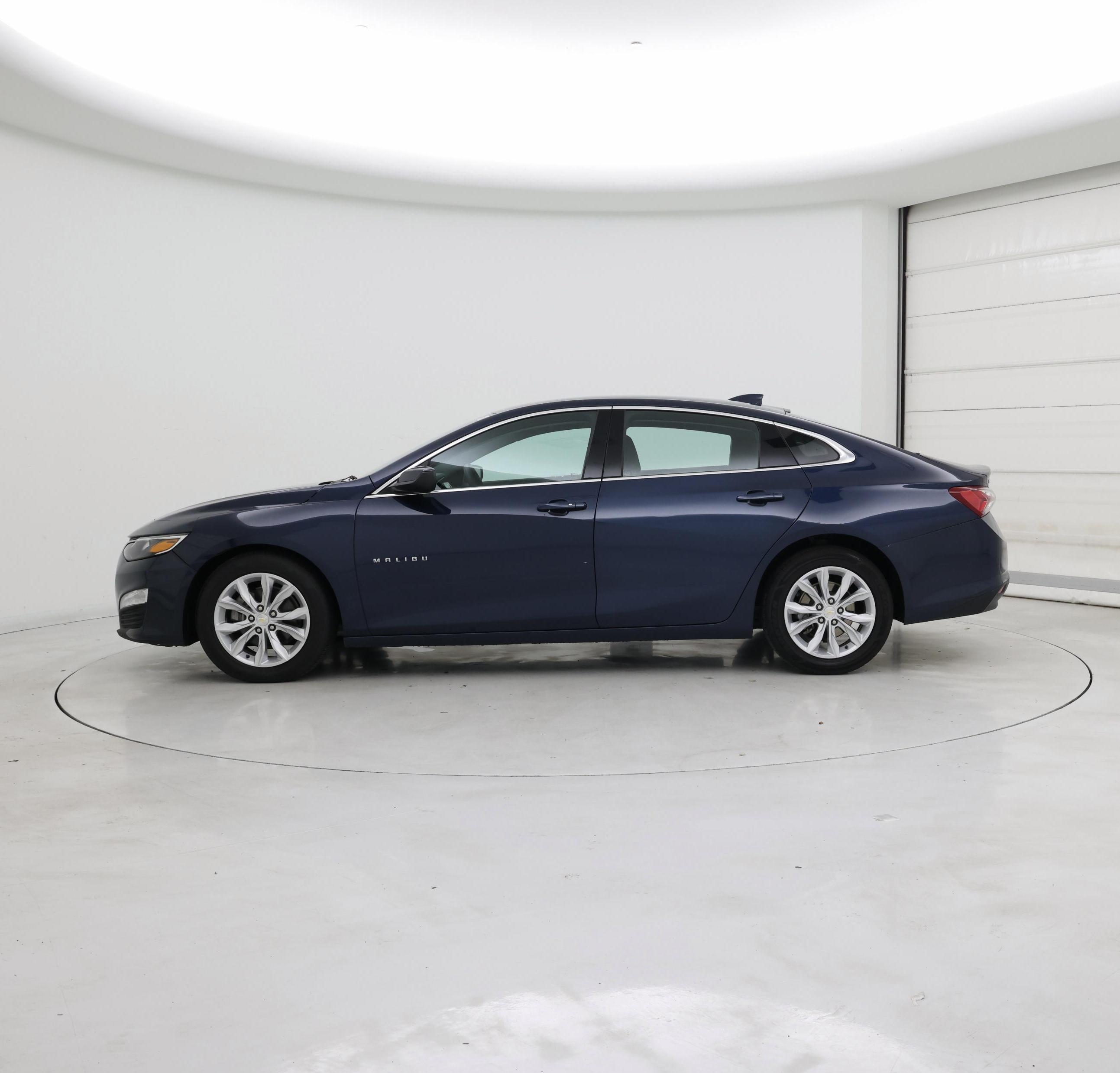 Thumbnail: 2022 Chevrolet Malibu - 3