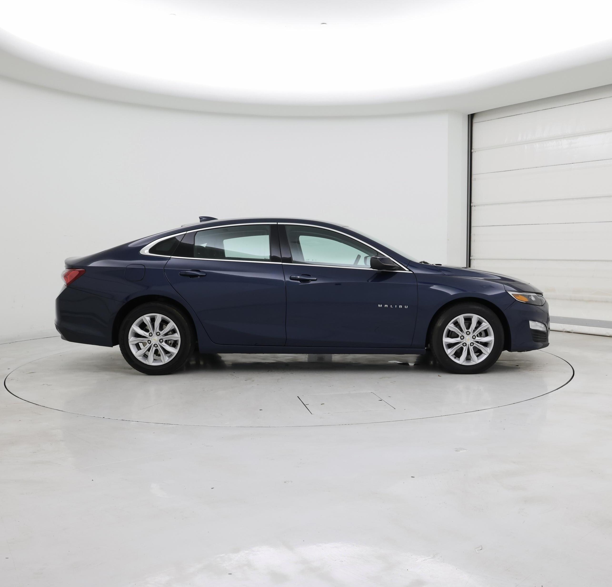 Thumbnail: 2022 Chevrolet Malibu - 7