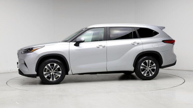 2023 Toyota Highlander XLE 3