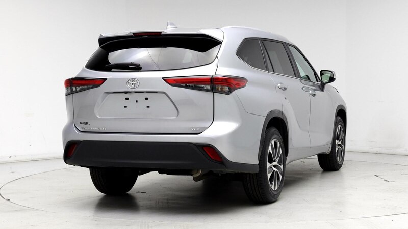 2023 Toyota Highlander XLE 8