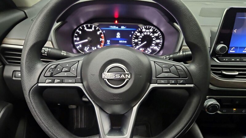 2024 Nissan Altima SV 10