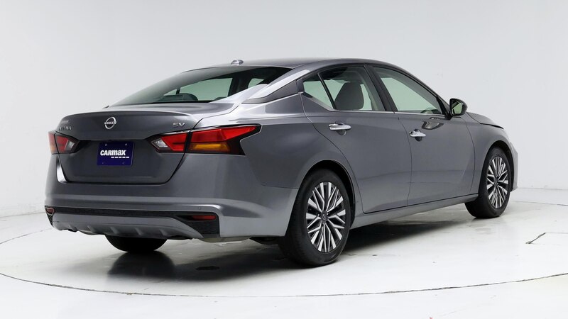 2024 Nissan Altima SV 8