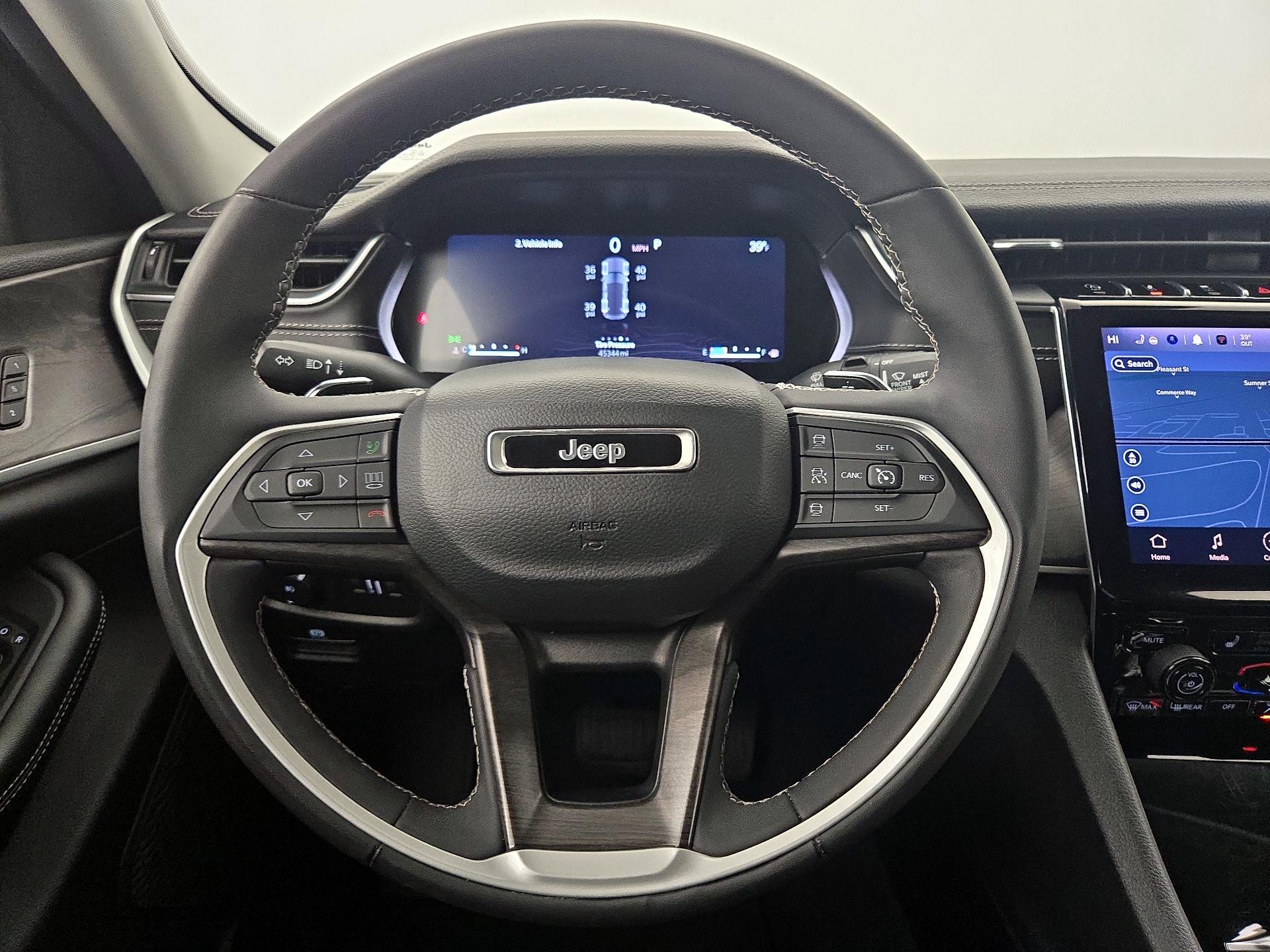 Thumbnail: 2023 Jeep Grand Cherokee - 10