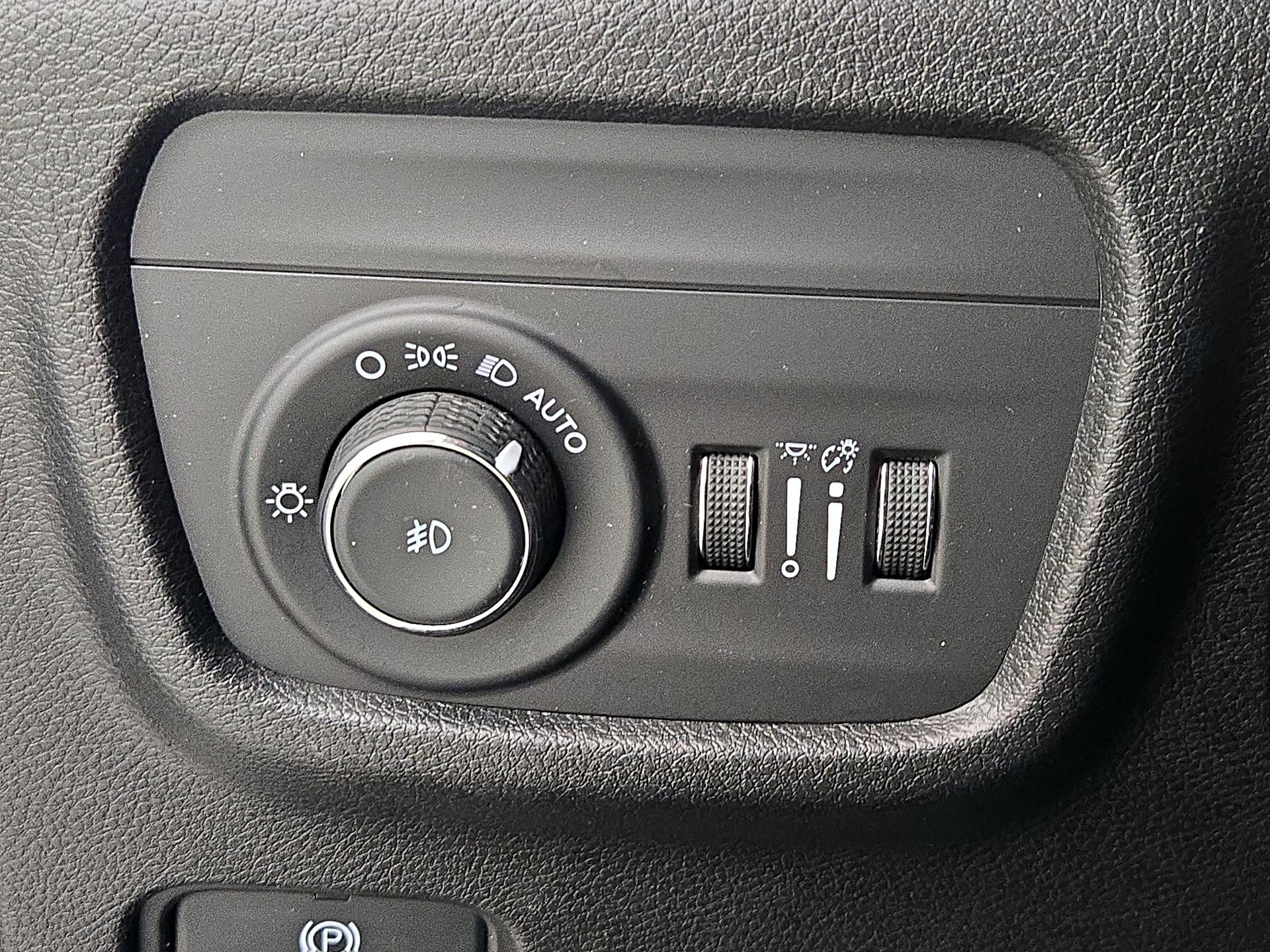 Thumbnail: 2023 Jeep Grand Cherokee - 13