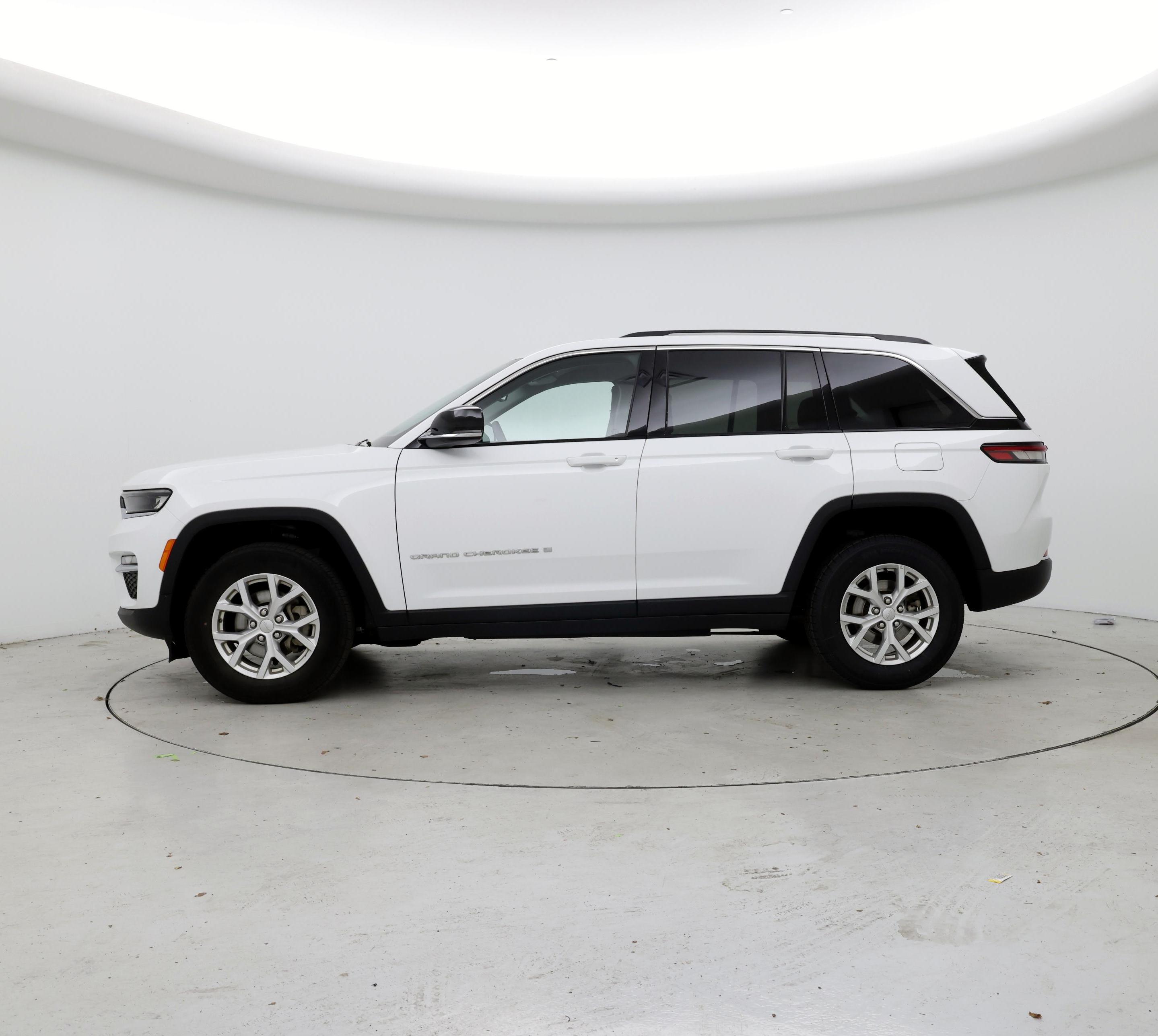 Thumbnail: 2023 Jeep Grand Cherokee - 3