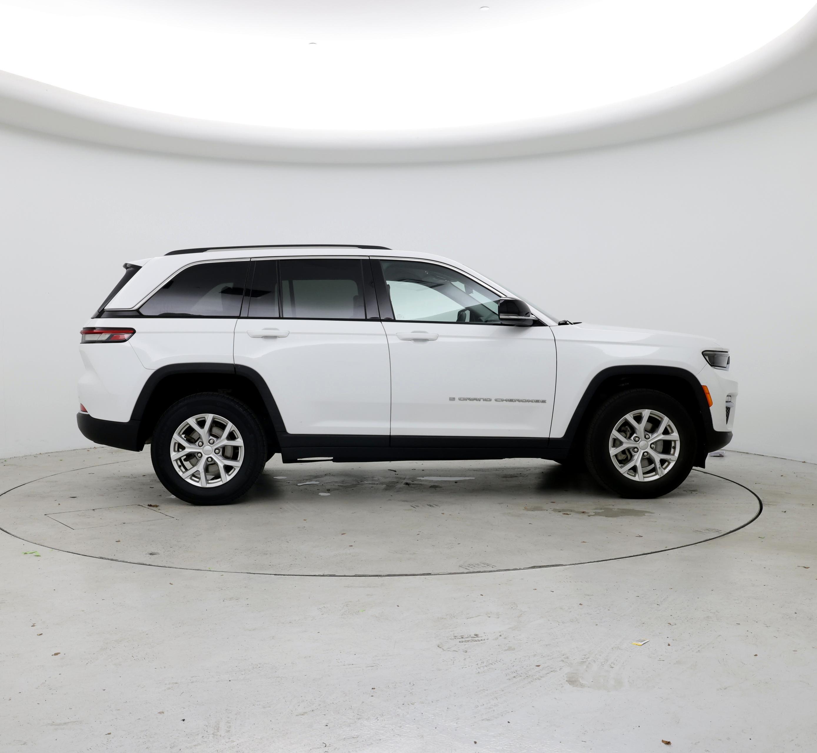 Thumbnail: 2023 Jeep Grand Cherokee - 7