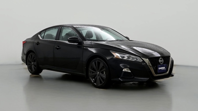 2022 Nissan Altima SR Hero Image