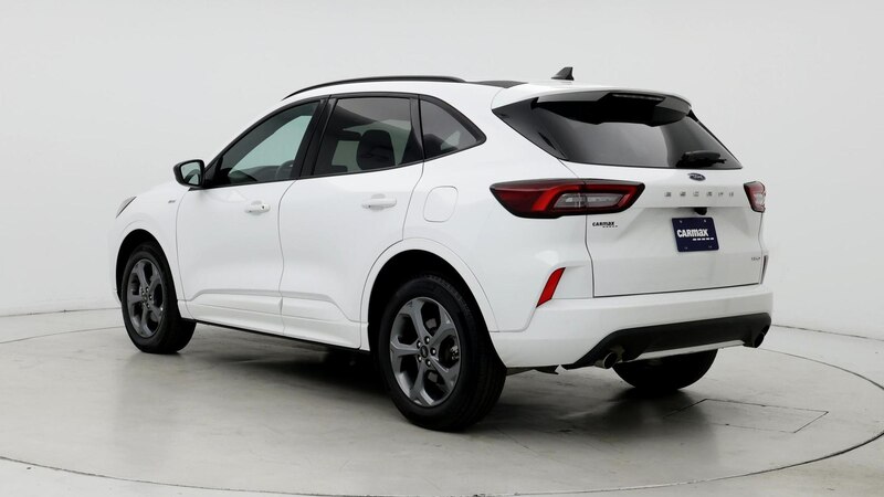 2023 Ford Escape ST-Line 2