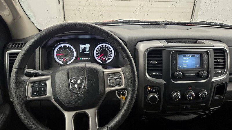 2022 RAM 1500 Classic SLT 10