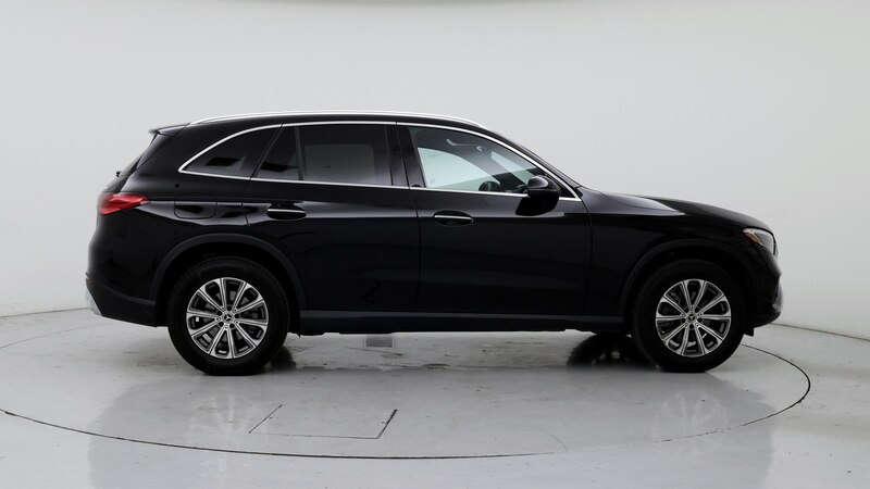 2024 Mercedes-Benz GLC 300 7