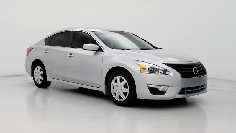 2014 Nissan Altima S Hero Image