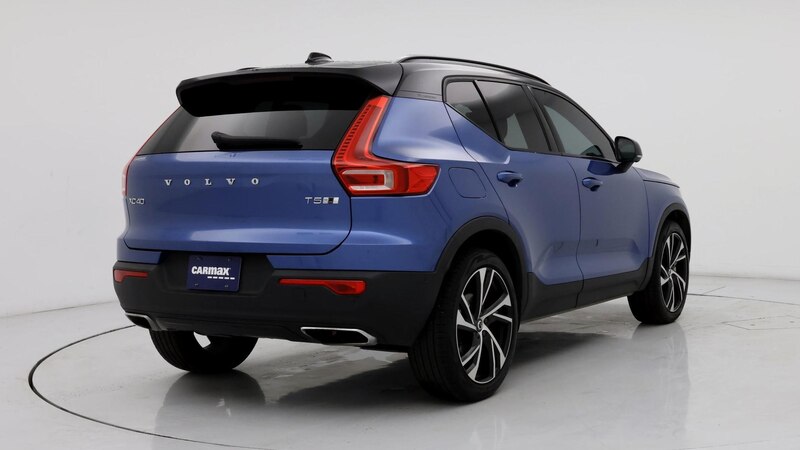 2020 Volvo XC40 T5 R-Design 8